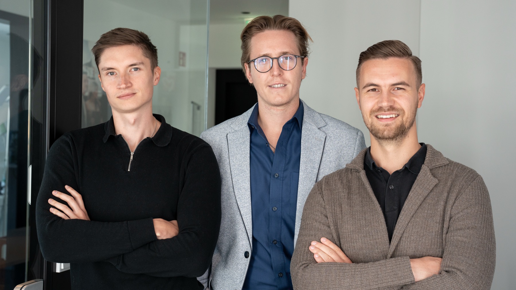 Das Luminate Team im Büro